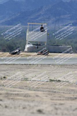 media/Nov-16-2025-Race Pace (Sun) [[8c5fa54630]]/Verified Riders/2-Turn 7 (945am)/